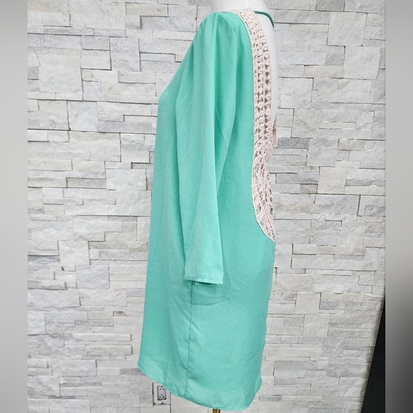 Dress - Picture 3 of 11